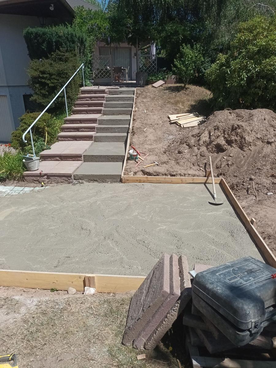 Dalle béton coulée et finitions